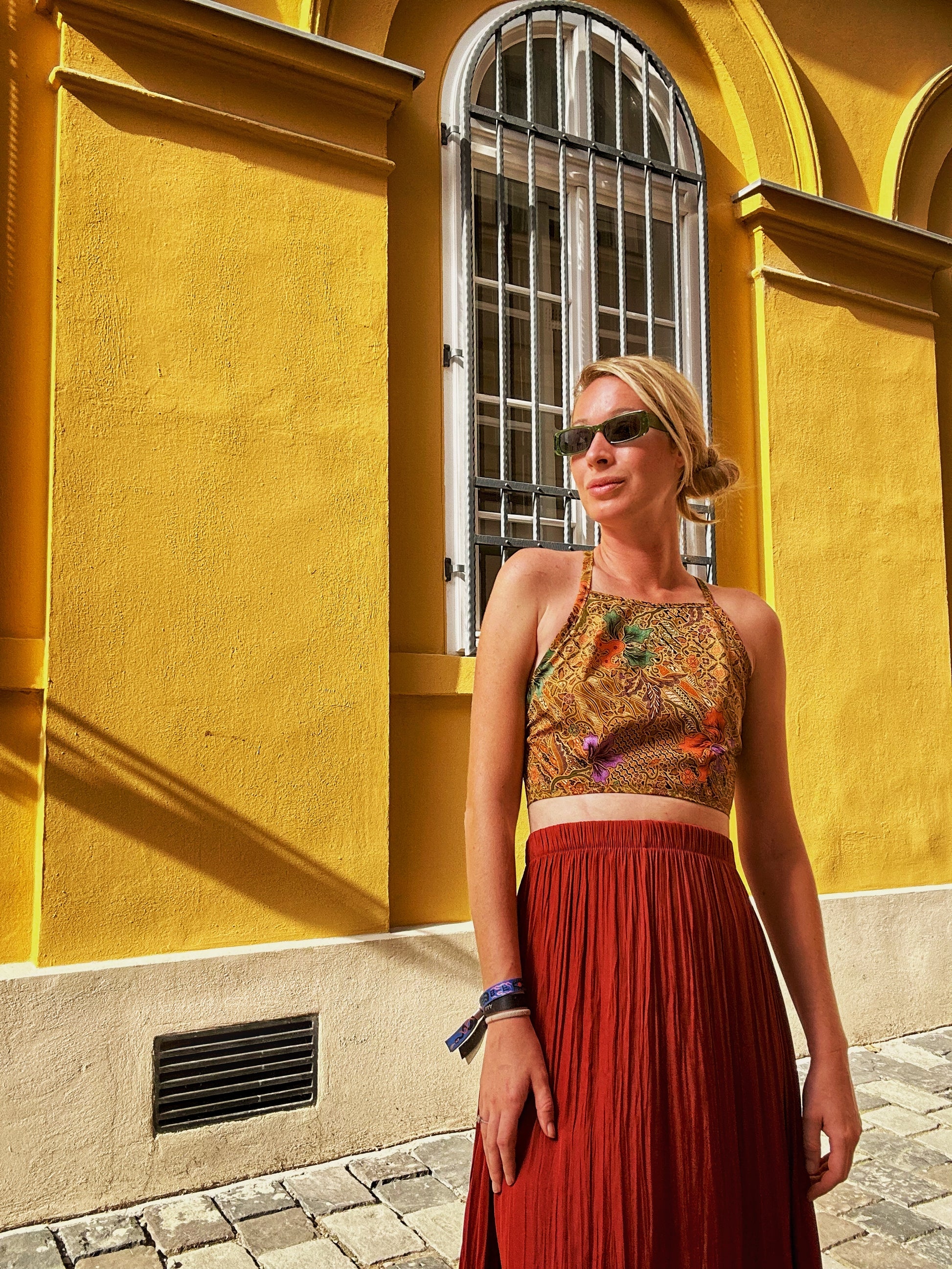 'LIBERTY' virágmintás thai batik crop top